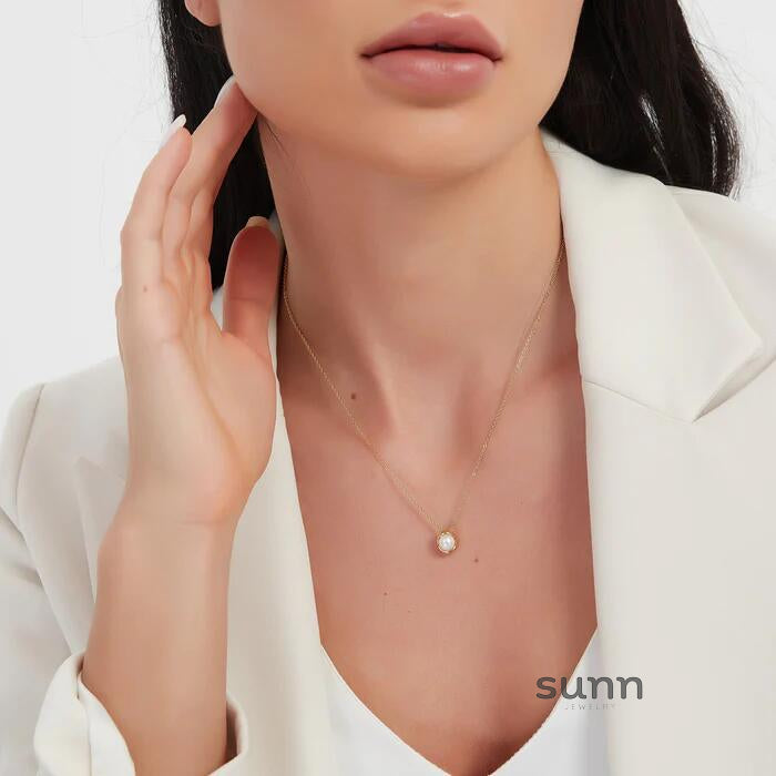 Adelina Layered Pearl Necklace [7TF0YZI2]