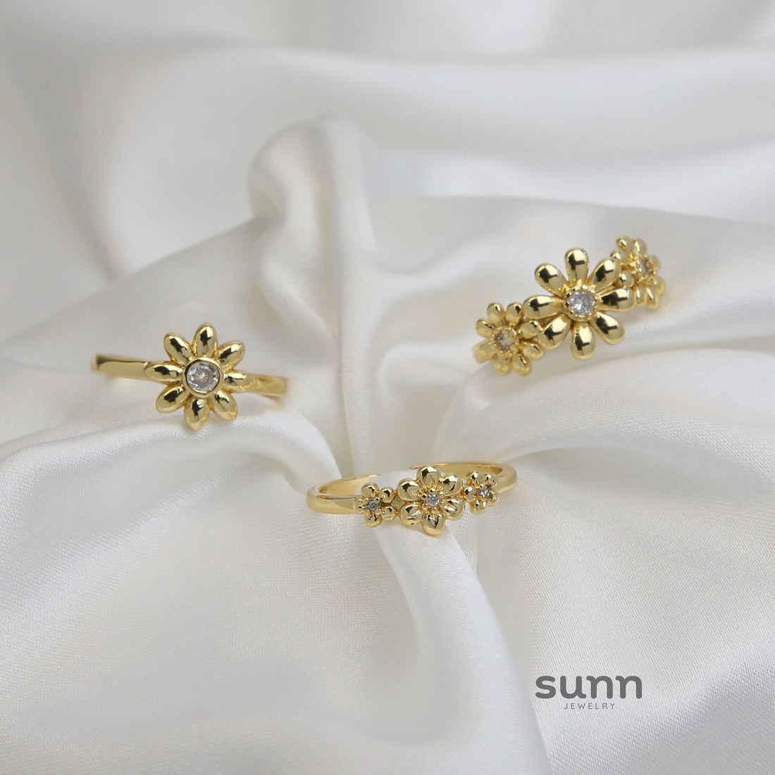 Adelyne Daisy Bloom Ring [5ZRYSUQ7]