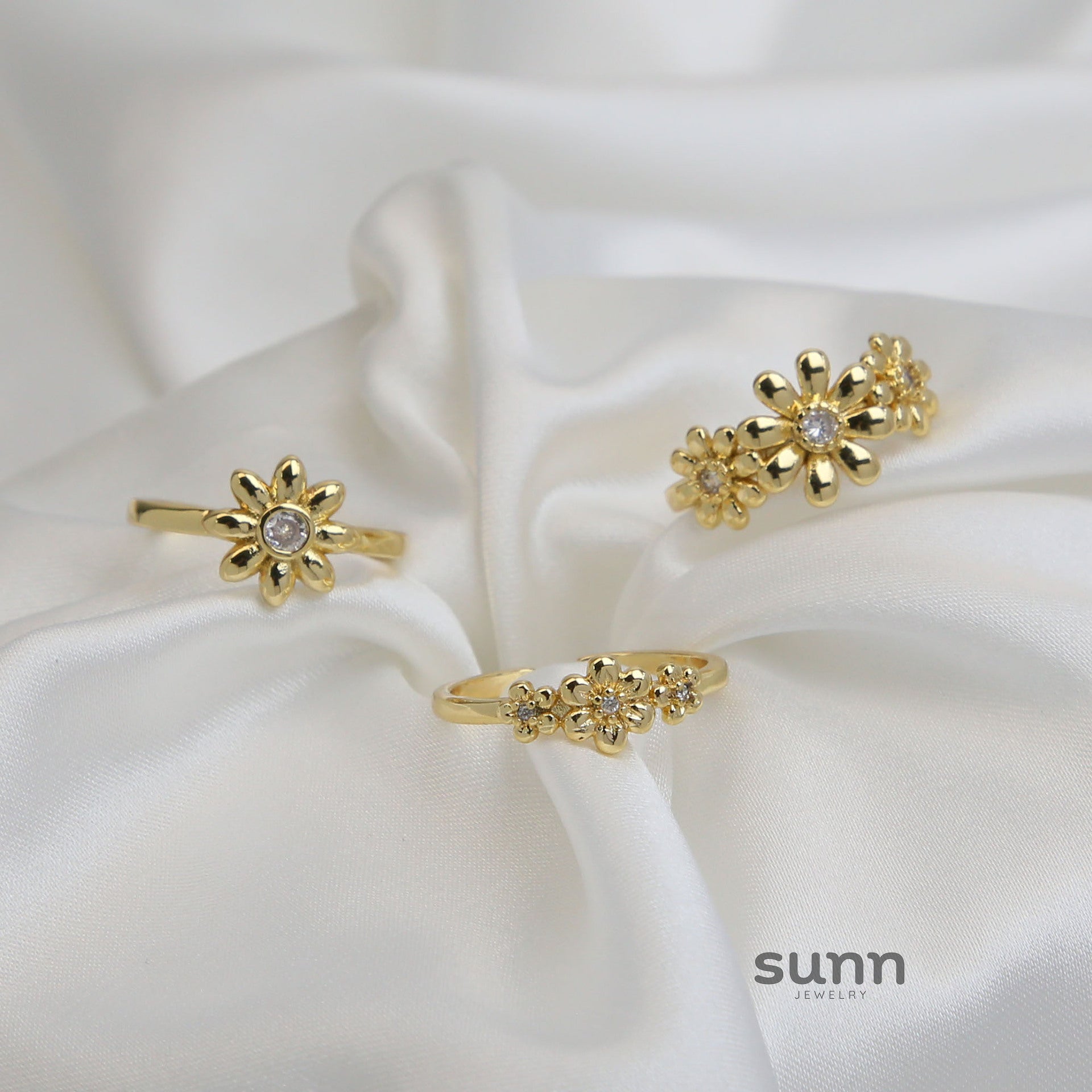 Adelyne Daisy Bloom Ring [YPIUMS27]