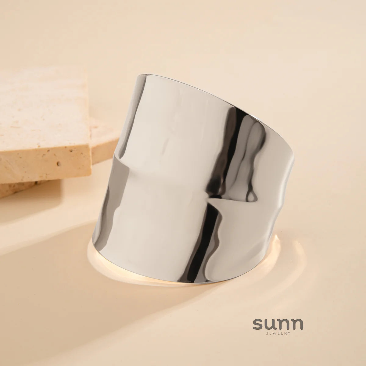 Adelynne Smooth Irregular Bangle