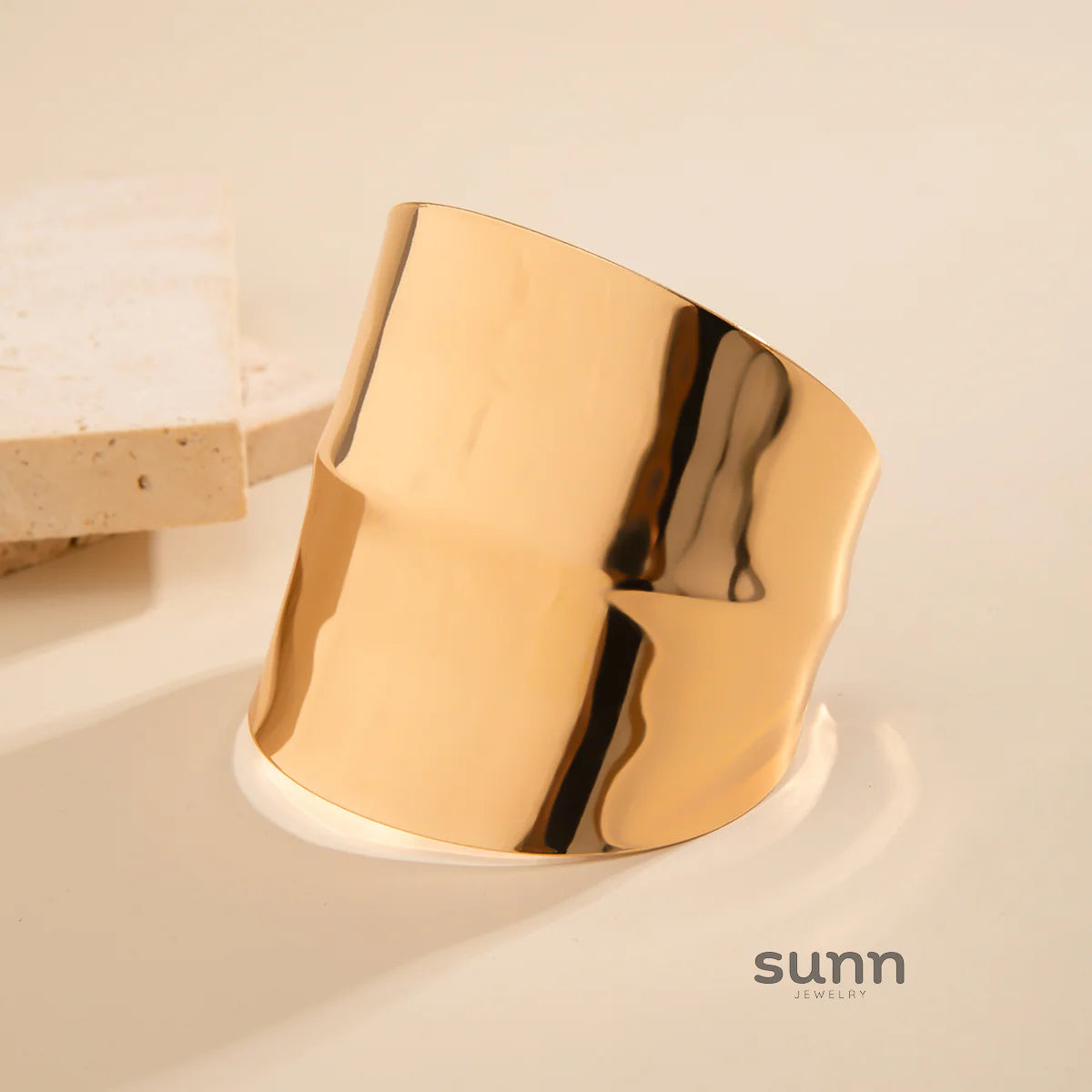 Adelynne Smooth Irregular Bangle