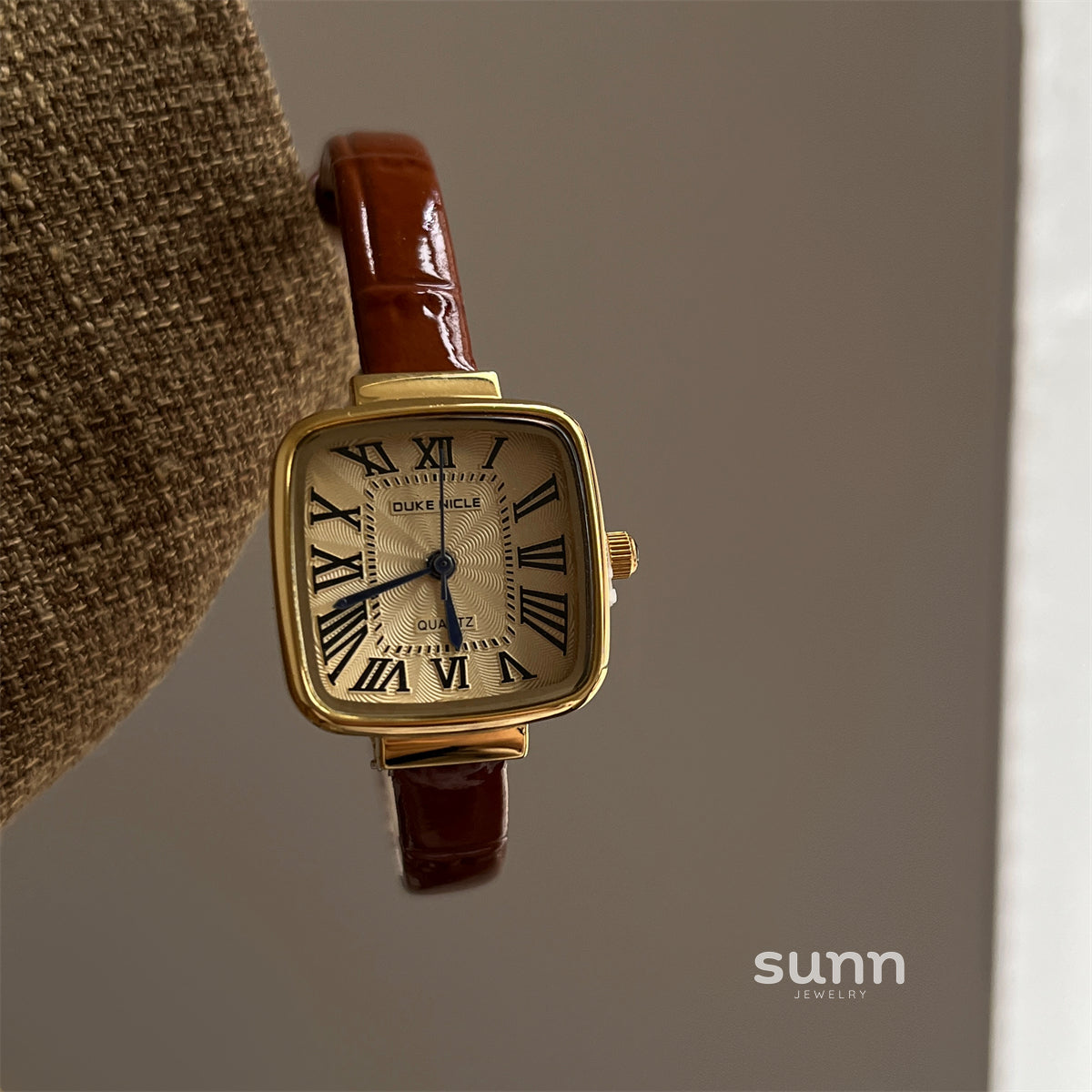 Adhira Vintage Square Watch [0A1XSOGB]