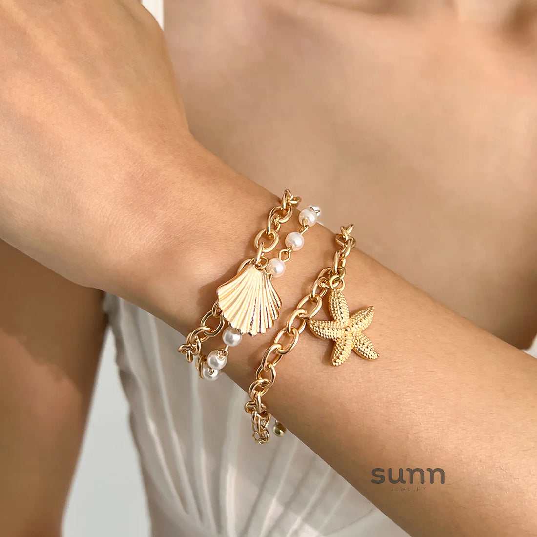 Adhya Golden Ocean Bracelet Set