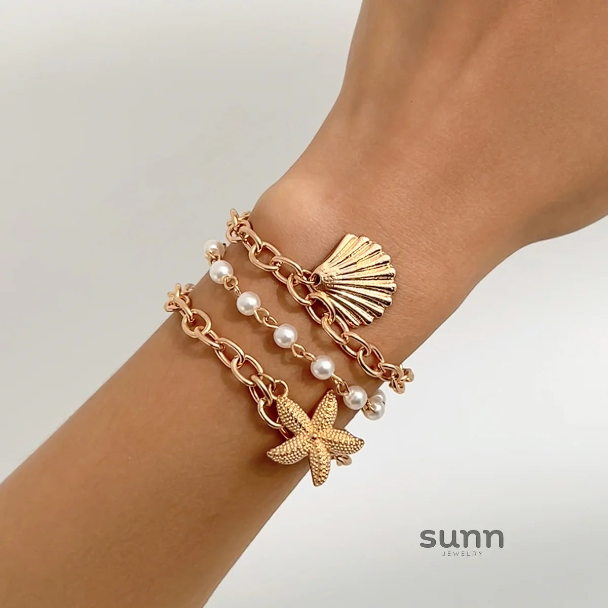 Adhya Golden Ocean Bracelet Set