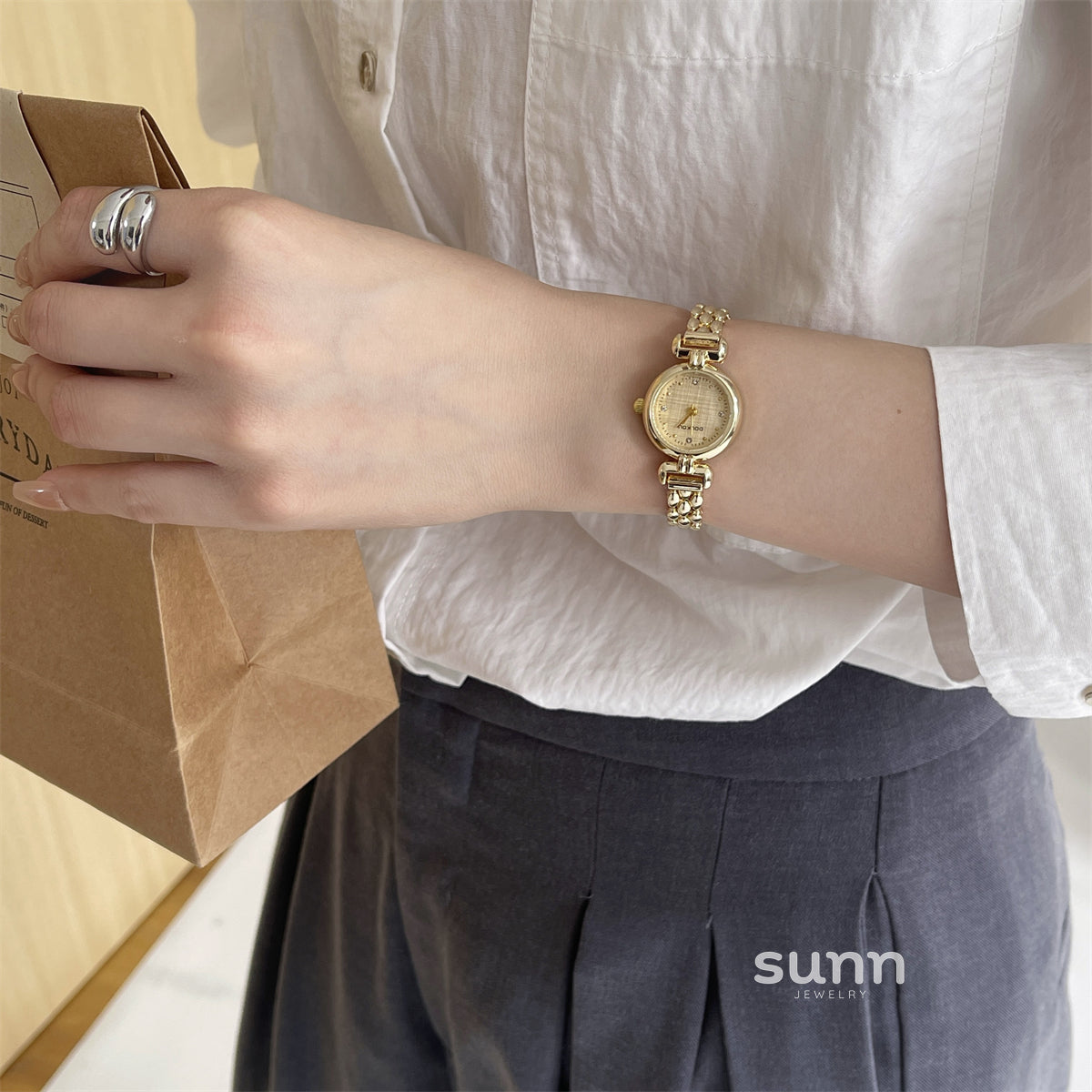 Aditi Dainty Bracelet Watch [NIRG2EXZ]
