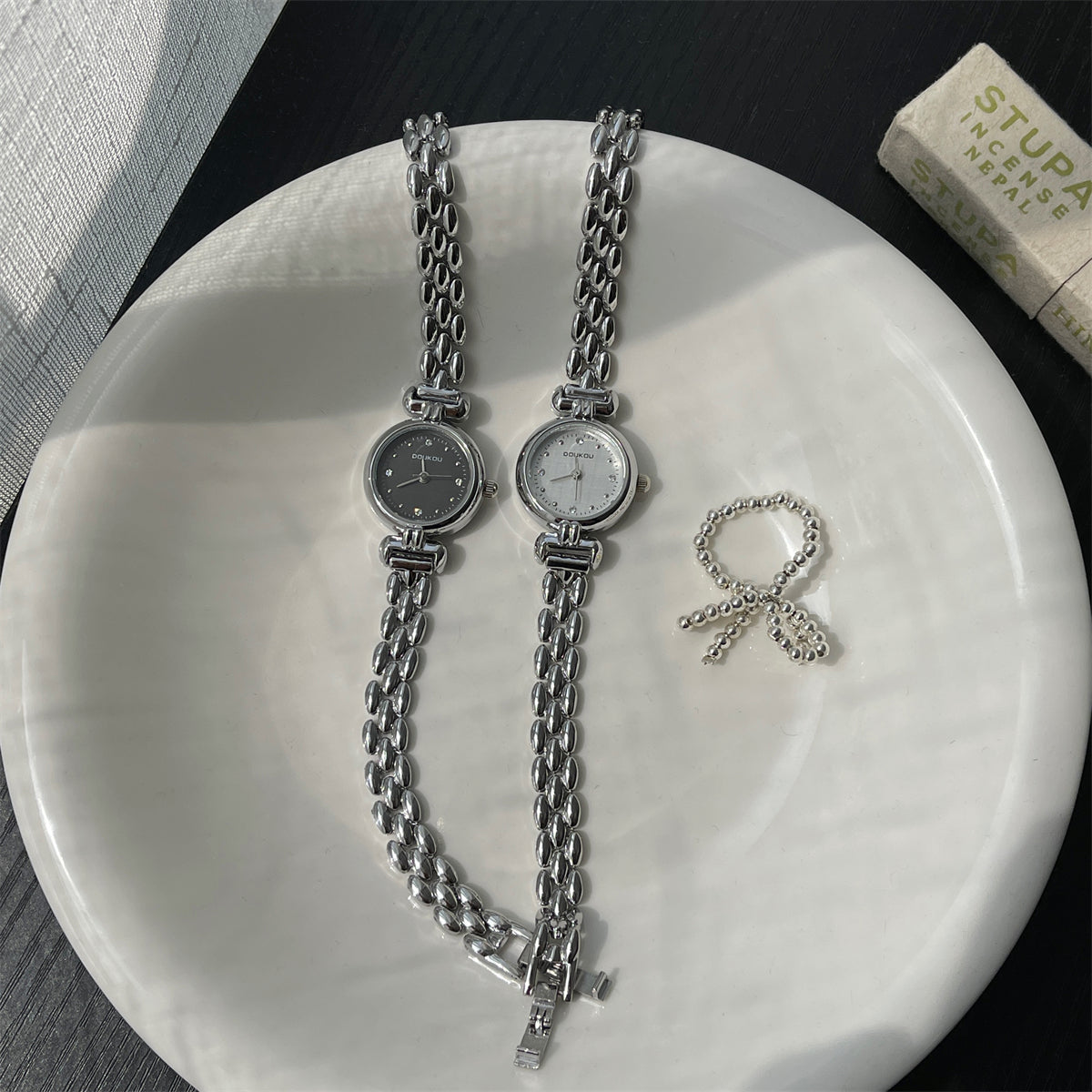 Aditi Dainty Bracelet Watch [49L9ITPD]