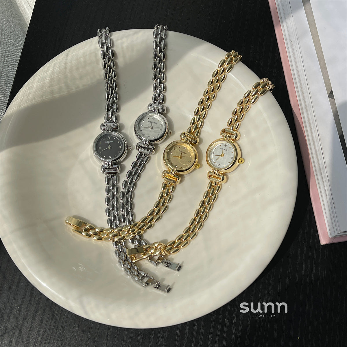 Aditi Dainty Bracelet Watch [HP1SMAX1]