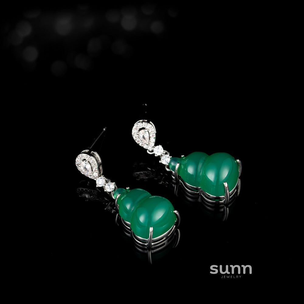 Aditri Emerald Gourd Studs [IJ8CK0BQ]
