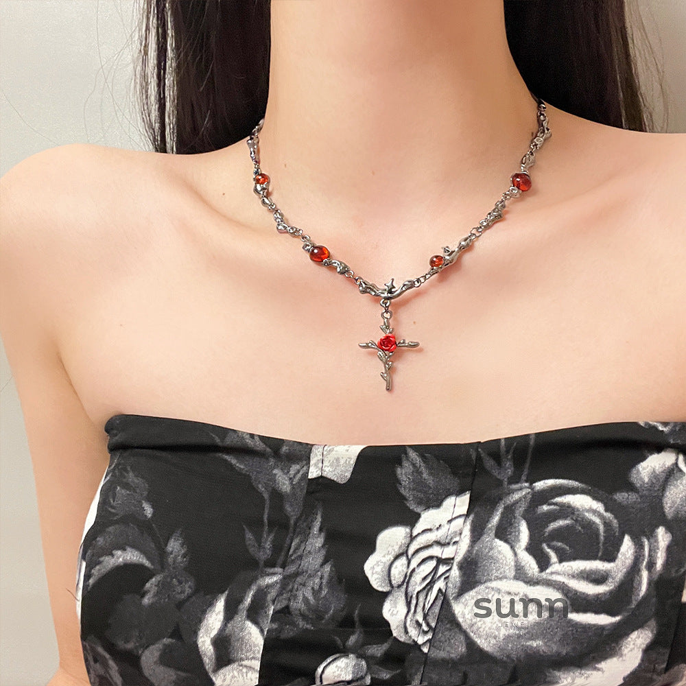 Aditri Y2K Dark Choker Necklace [OFRV6YPN]