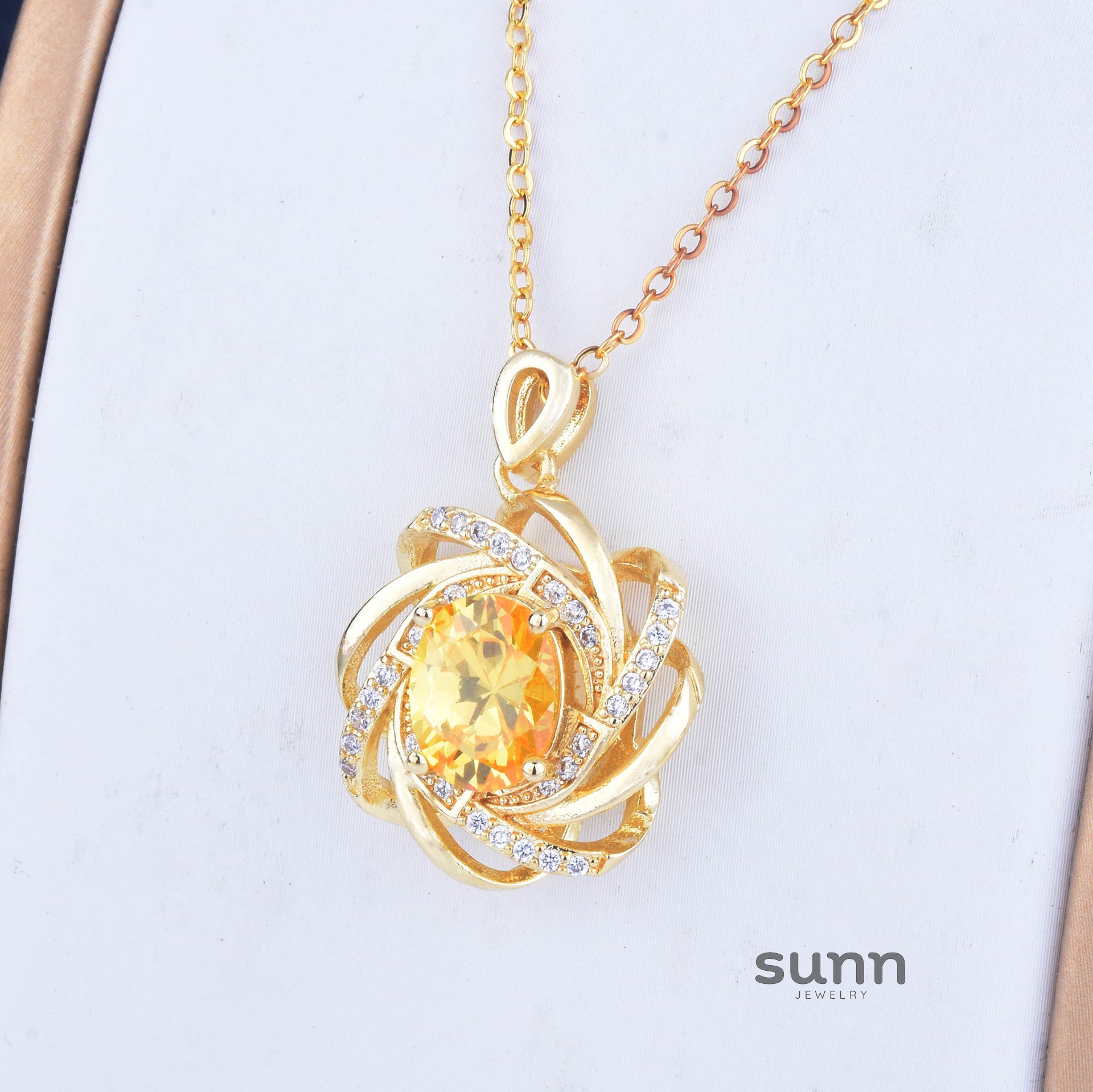 Adleigh Rotating Citrine Pendant [43YRJ4MT]