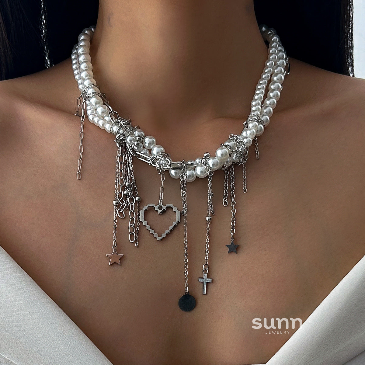 Adrianna Layered Pearl Heart Necklace [BTSLDX6Q]