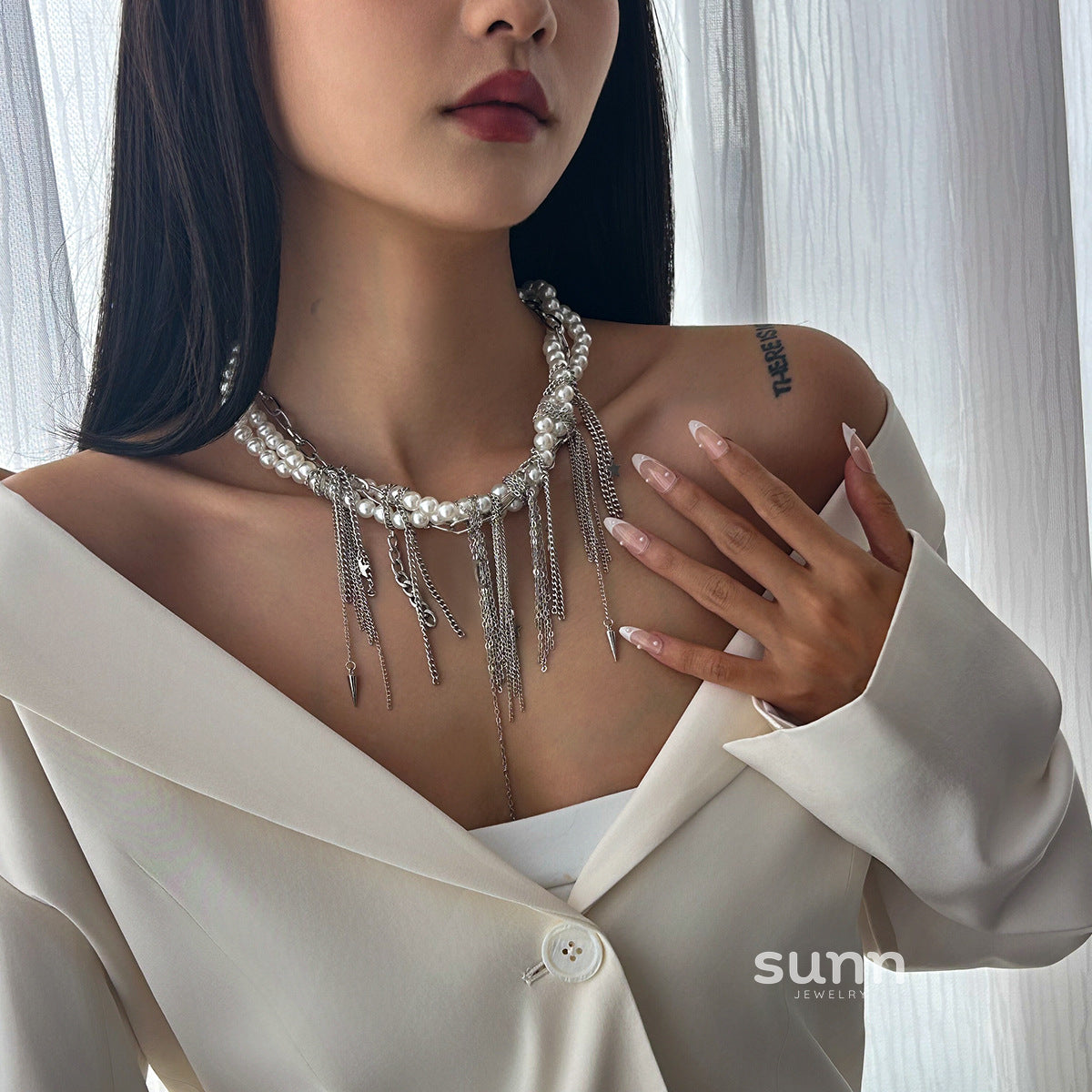 Adrianna Layered Pearl Heart Necklace [292KYSY4]