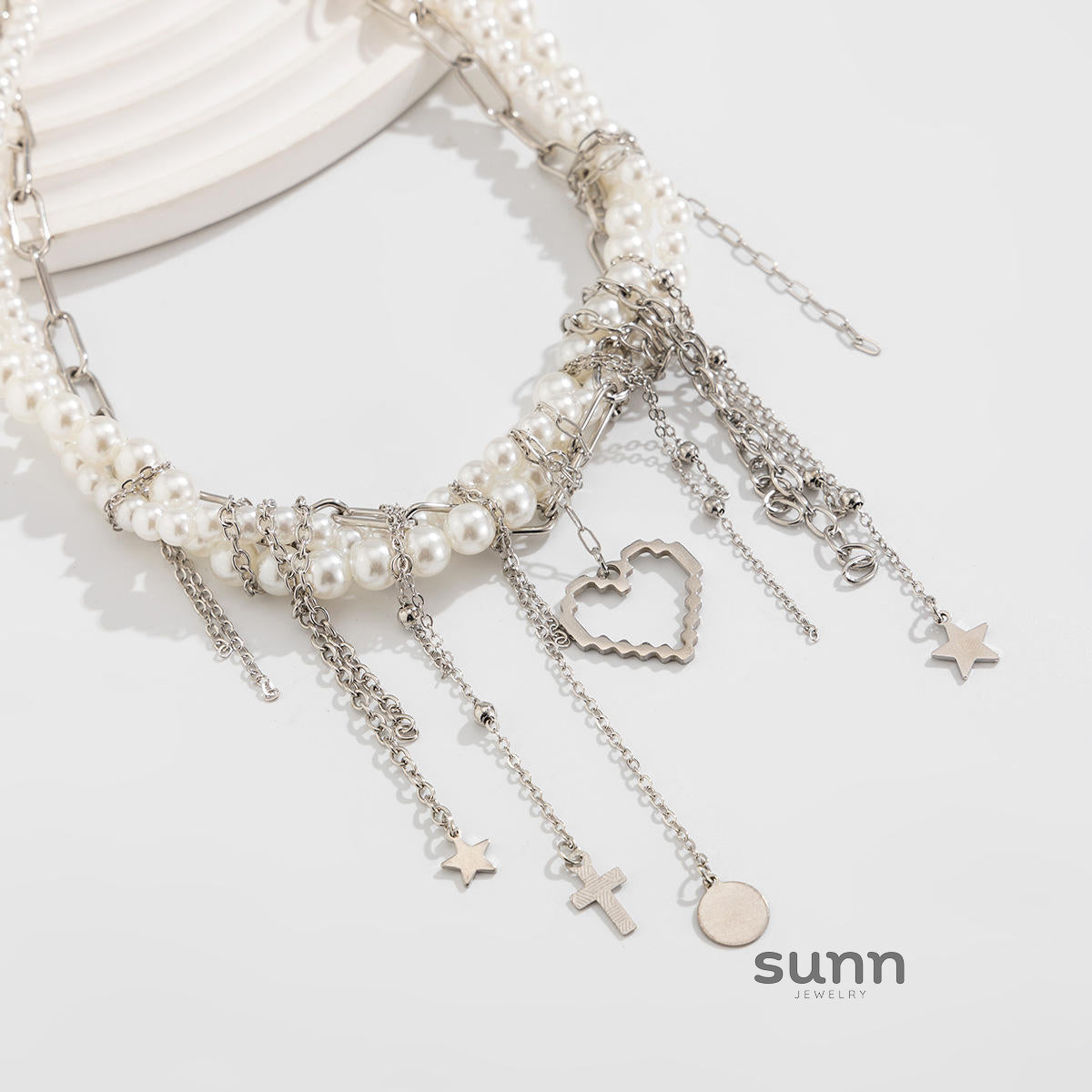 Adrianna Layered Pearl Heart Necklace [QR5KITGM]