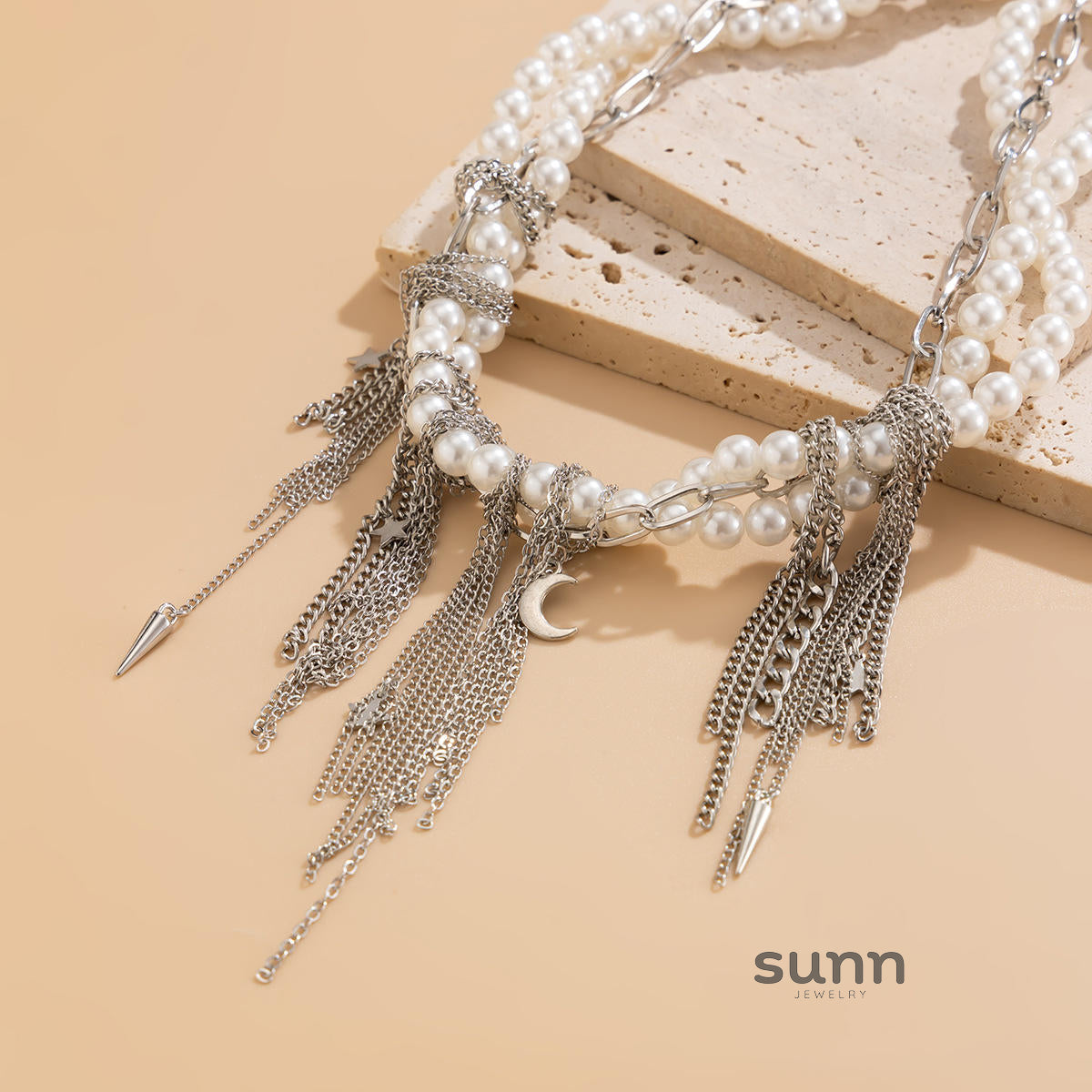 Adrianna Layered Pearl Heart Necklace [VI5R08E3]