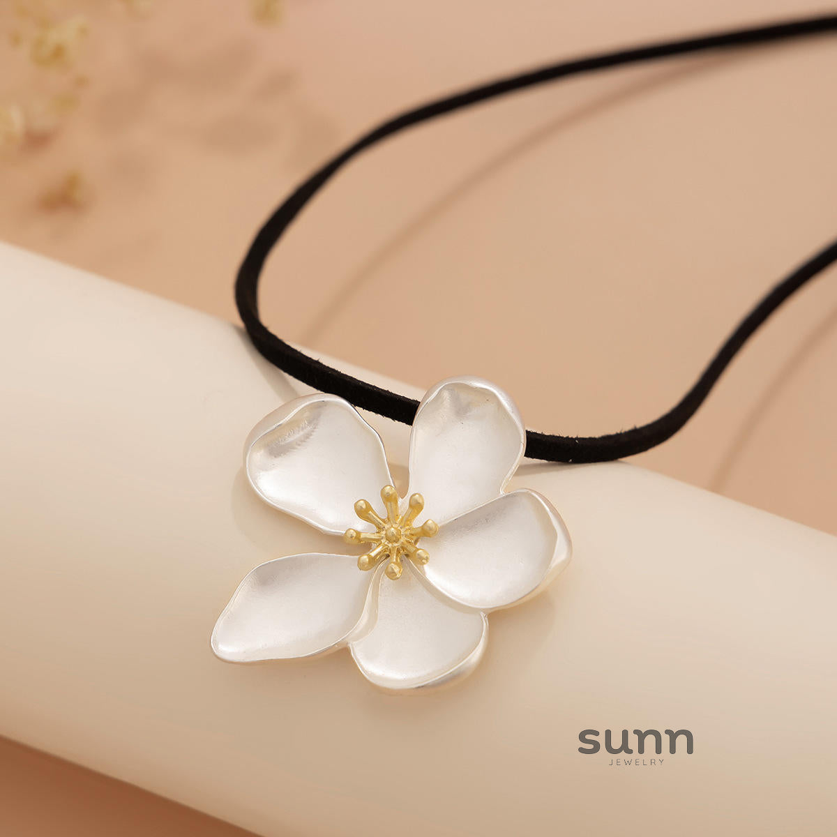 Adrianne Sculpted Bloom Jewelry [6KXWUWBX]