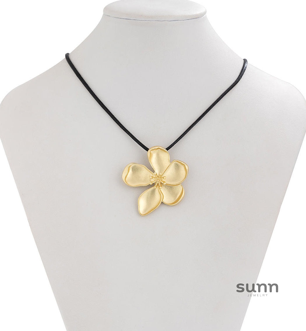 Adrianne Sculpted Bloom Jewelry [FITY4NCC]