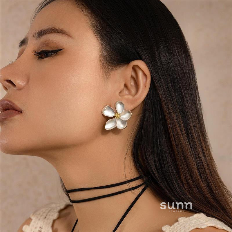 Adrianne Sculpted Bloom Jewelry [VSF63LFA]