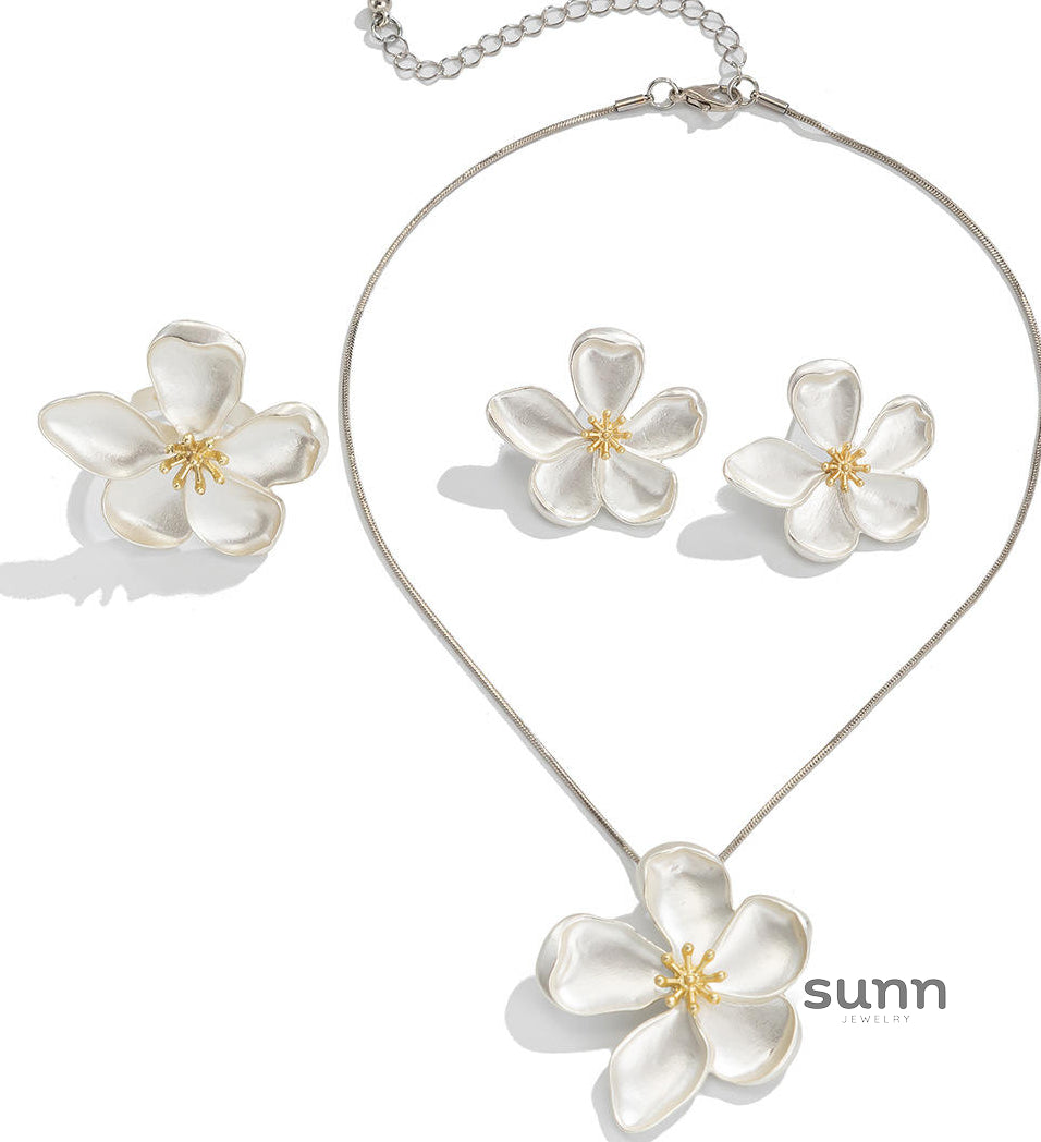Adrianne Sculpted Bloom Jewelry [140CZ0BJ]