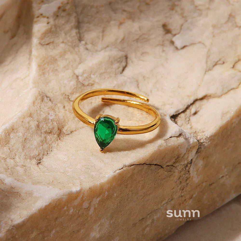 Adrina Waterdrop Zirconia Ring