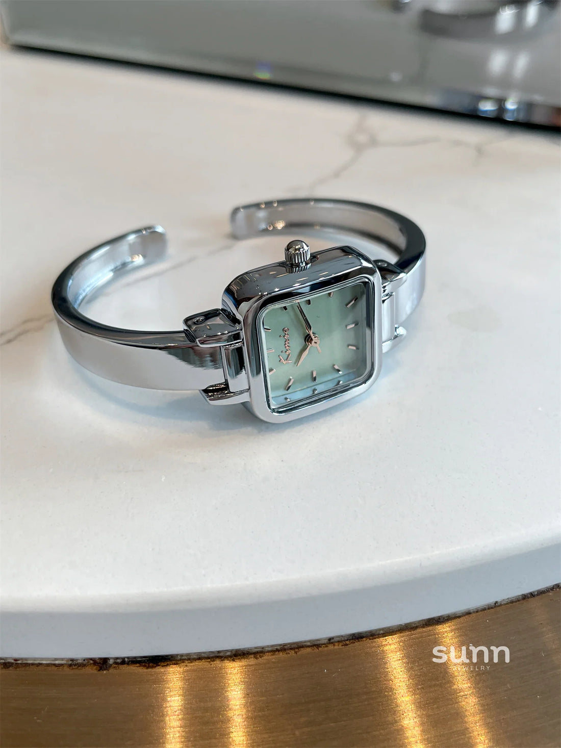 Aerabella Elegant Bracelet Watch