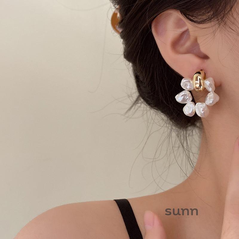 Aerabella Pearl Circle Drop Earrings [MIHCD4ZN]