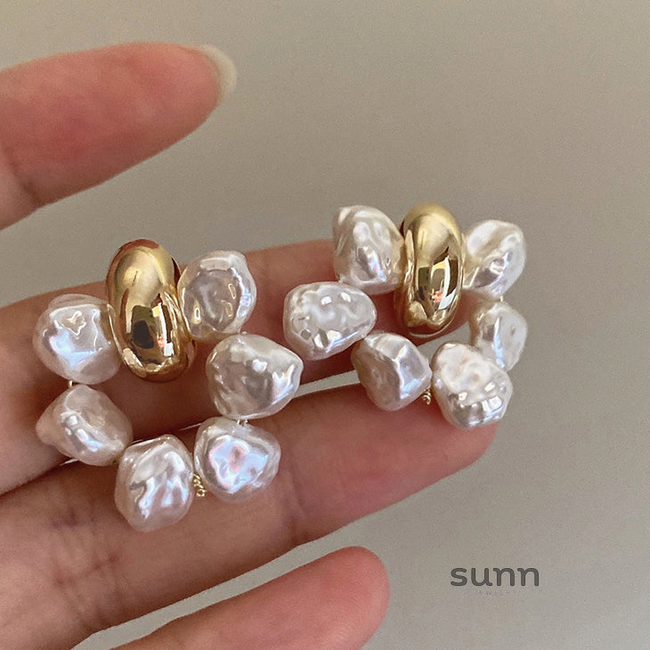 Aerabella Pearl Circle Drop Earrings [1ITTVK7I]