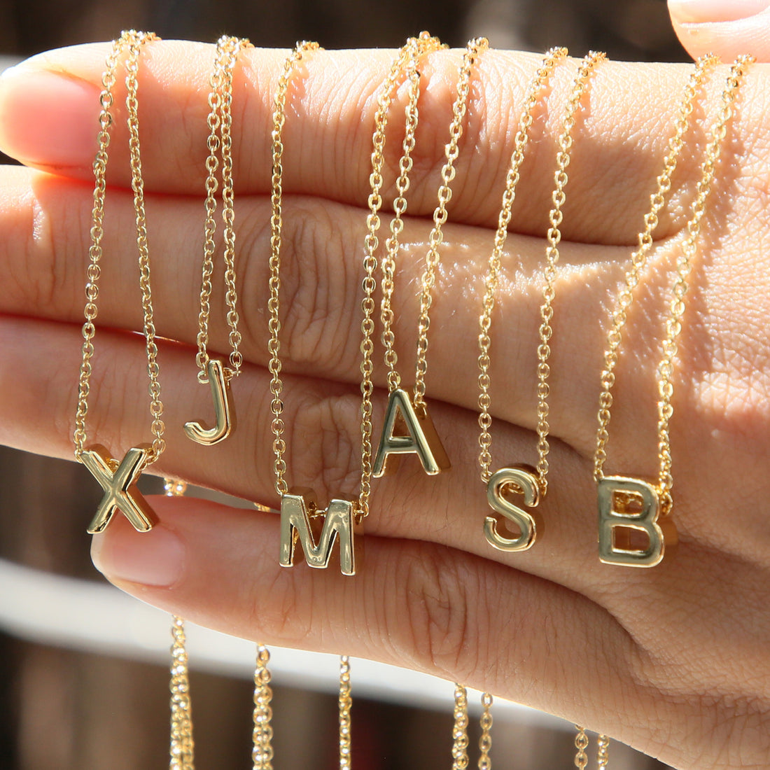 Agnes Initial Pendant Necklace [8E4737SW]