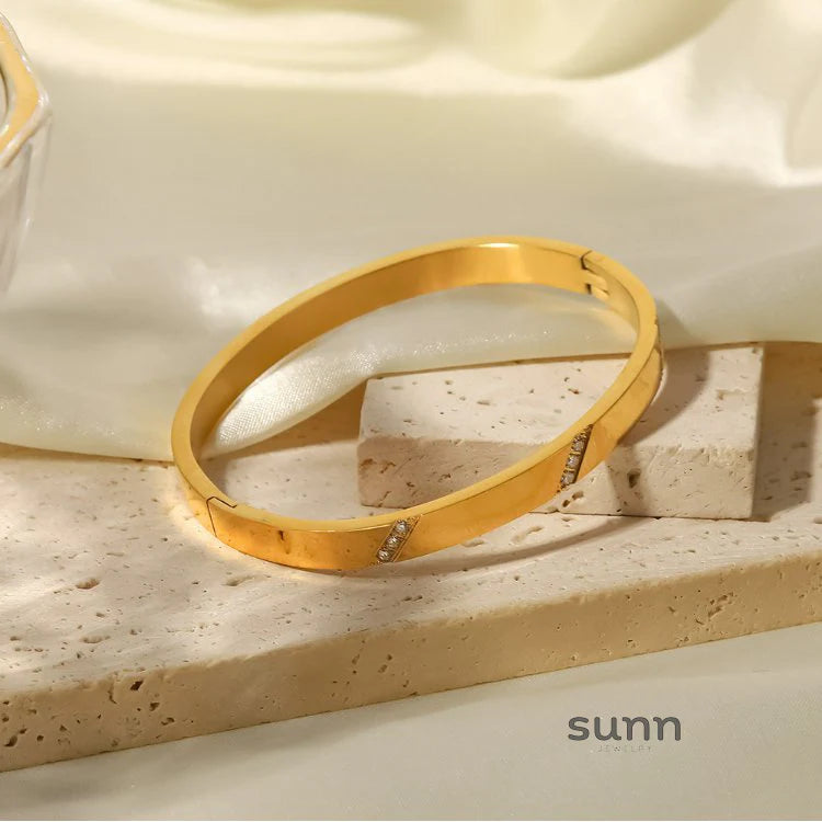 Agnes Zircon Inlaid Bracelet