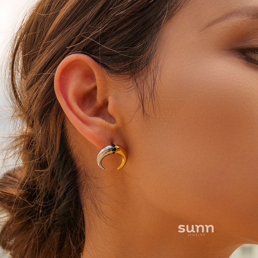 Ahlam C-Shaped Statement Earrings [TW2KZ9JC]