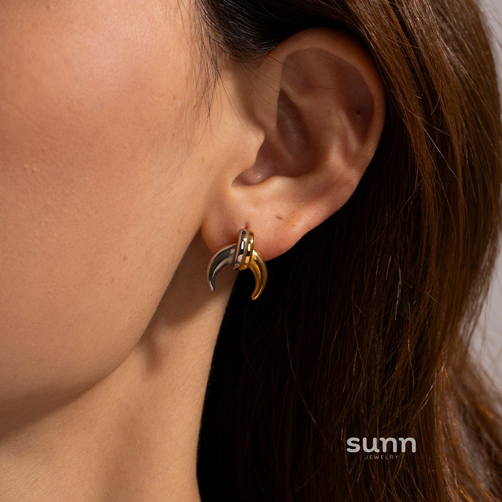 Ahlam C-Shaped Statement Earrings [E0IV42EM]