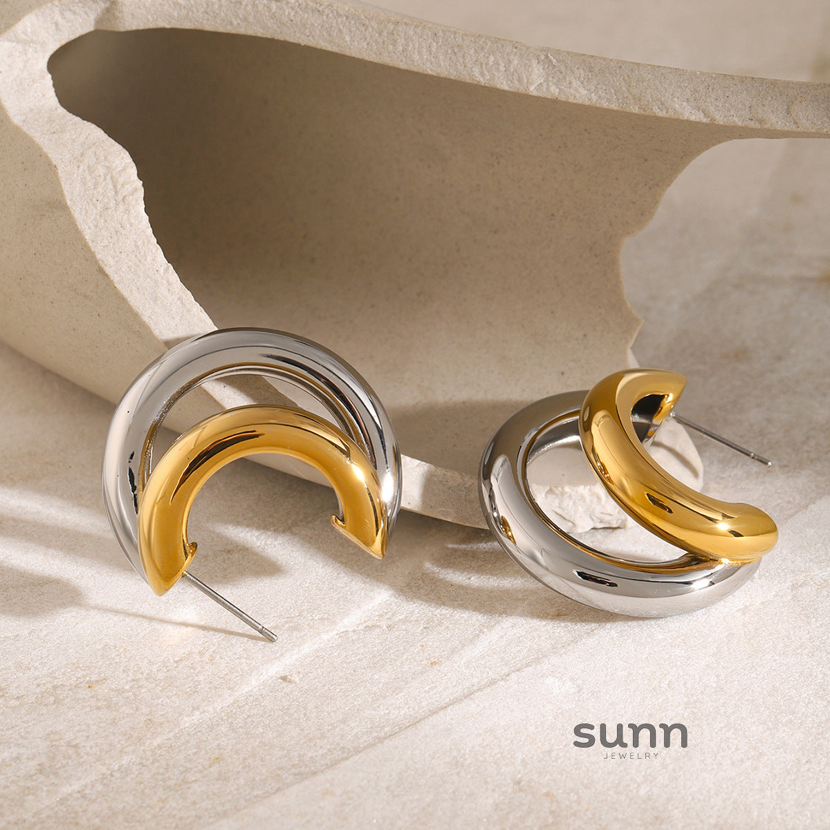 Ahlam C-Shaped Statement Earrings [JWL8XN4P]
