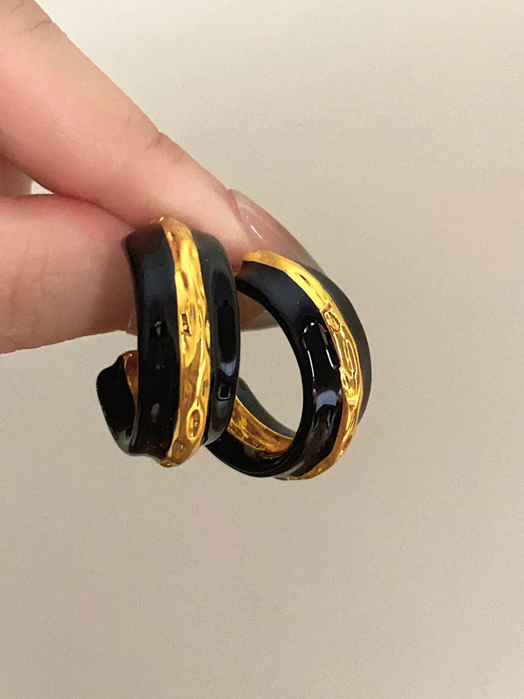 Ahna Black Gold C-Hoop Earrings [ERGP064I]