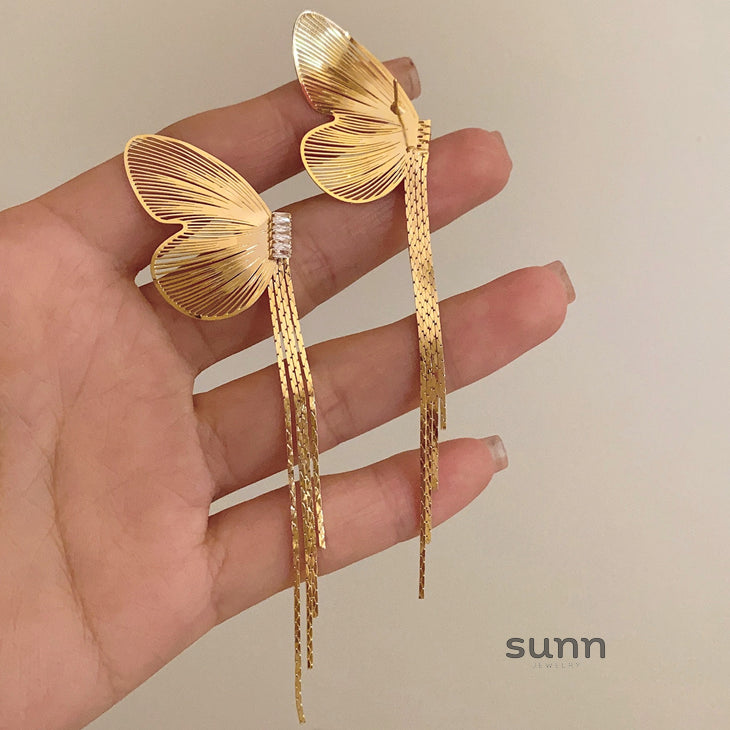 Aiden Butterfly Wing Tassel Earrings [LVUIDWUA]