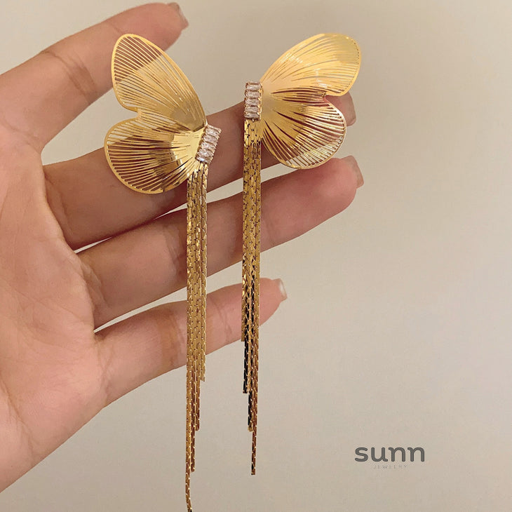 Aiden Butterfly Wing Tassel Earrings [N1GJ4B1C]