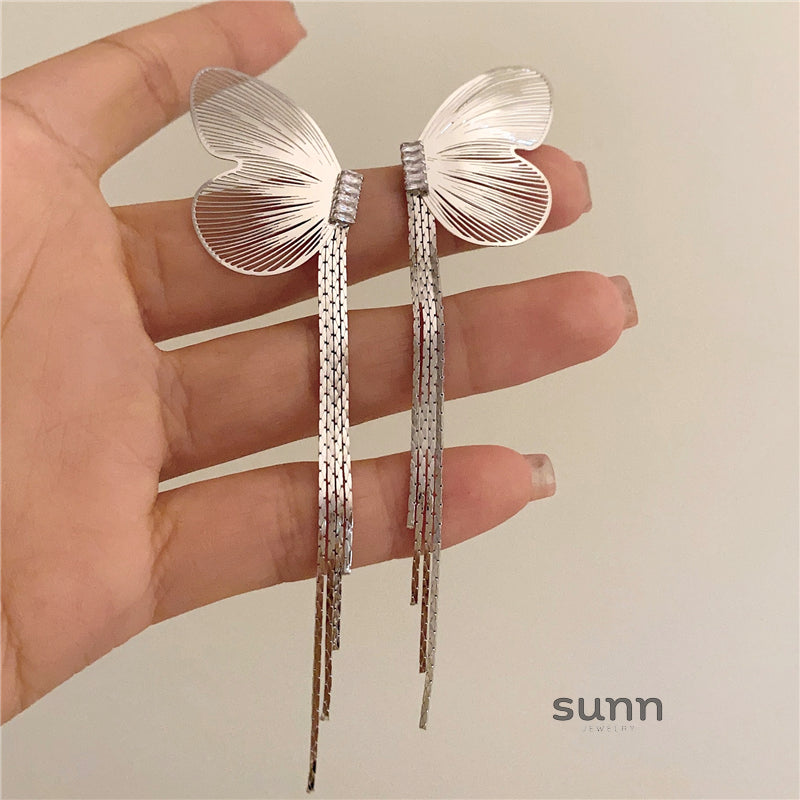 Aiden Butterfly Wing Tassel Earrings [BBM8ACYS]