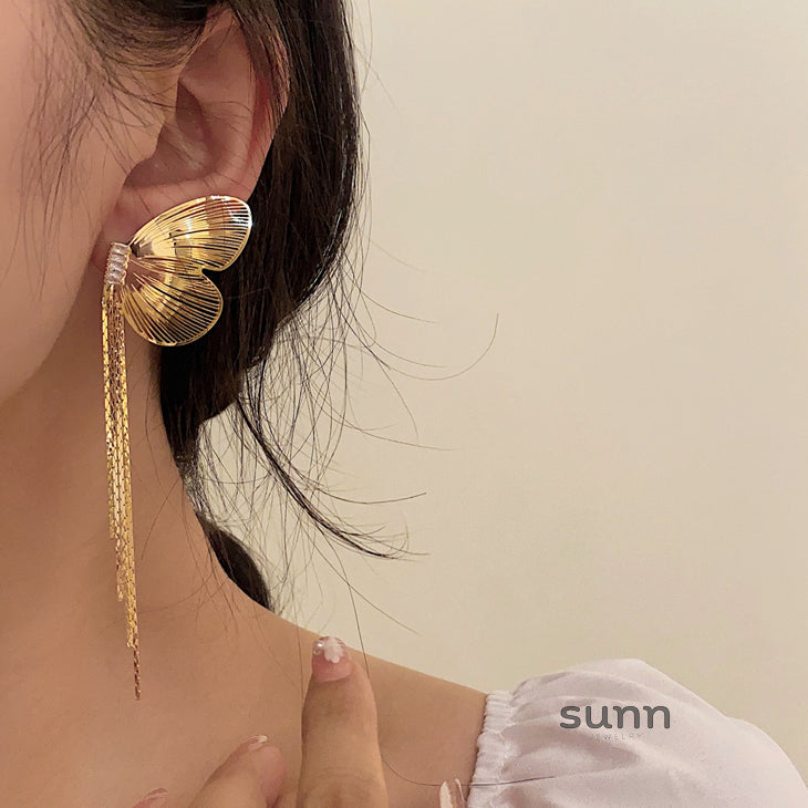 Aiden Butterfly Wing Tassel Earrings [3T9FD01Z]