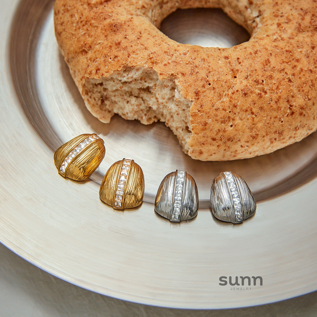 Aiden Zircon Cross Earrings [CZTTO0QI]
