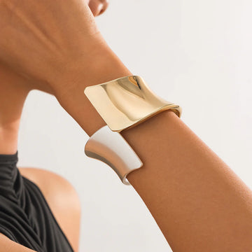 Aiko Geometric Spring Bangle