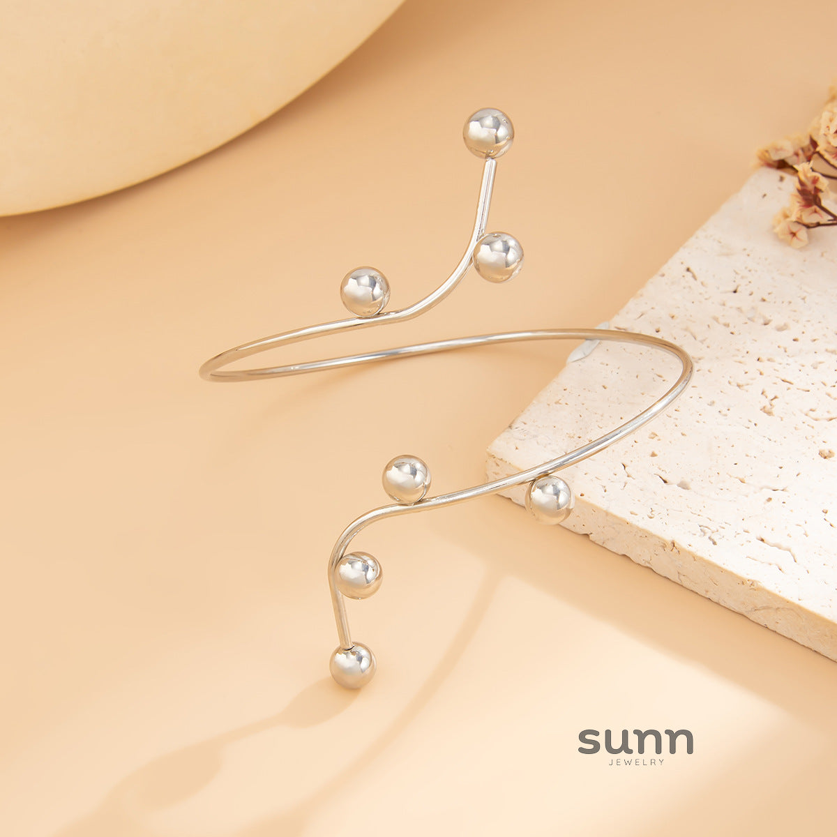 Aiko Minimalist Sphere Arm Cuff [3UGW0YT3]