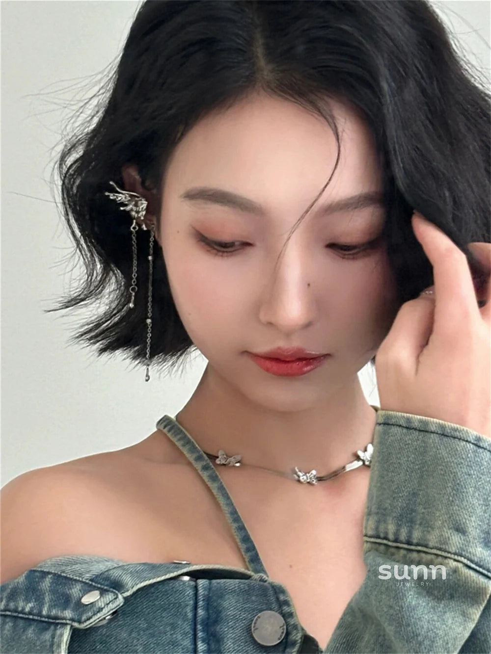 Ailis Butterfly Snake Chain Choker