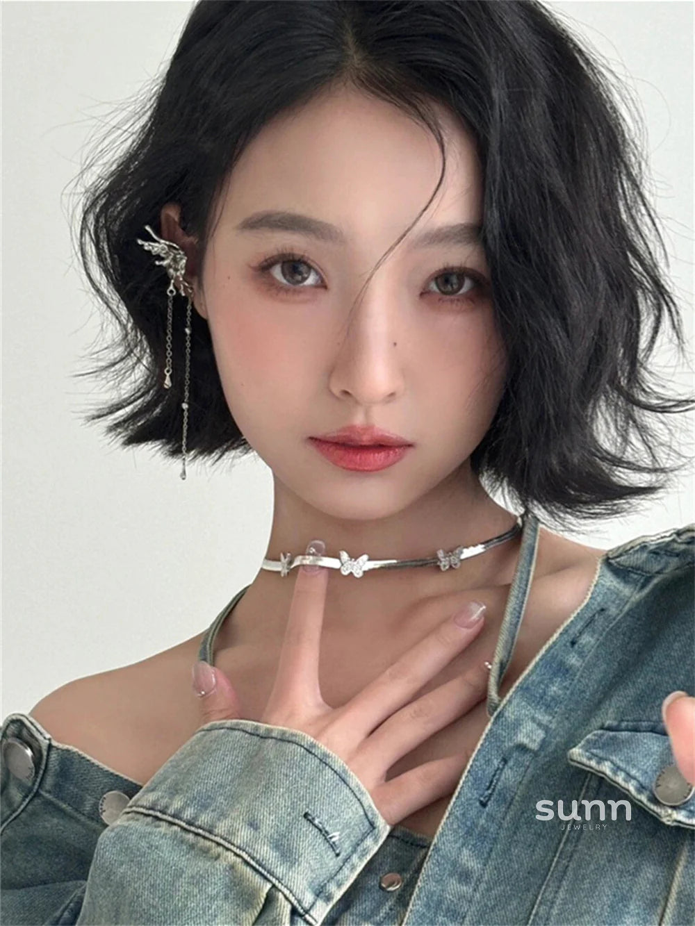Ailis Butterfly Snake Chain Choker