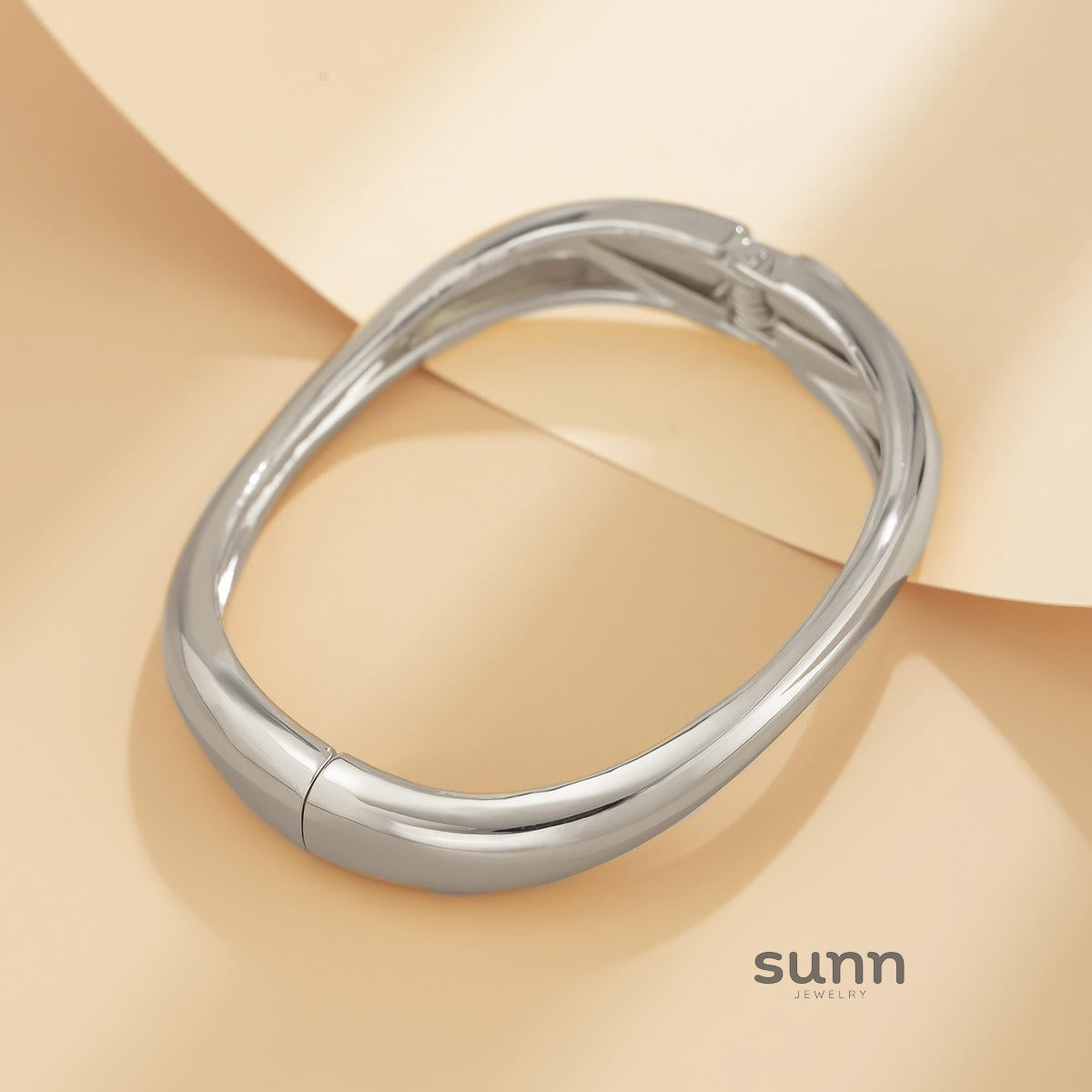 Ailynn Asymmetrical Pleated Metal Bracelet [Z6DO5HV9]