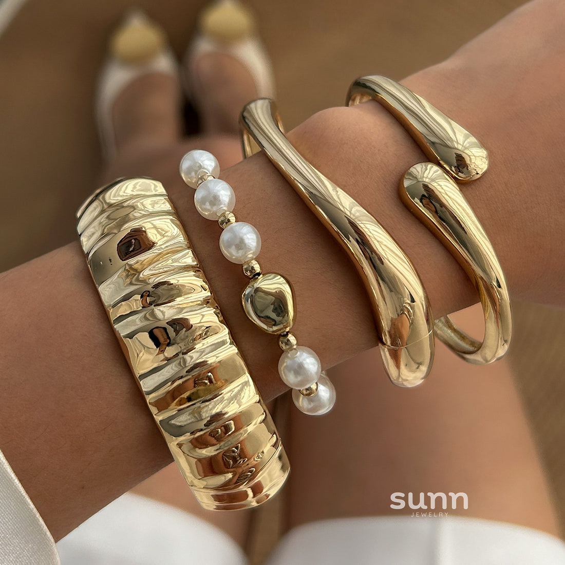 Ailynn Asymmetrical Pleated Metal Bracelet [ZY37WNLF]