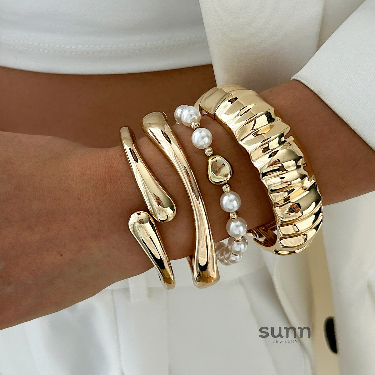 Ailynn Asymmetrical Pleated Metal Bracelet [199FQPXA]