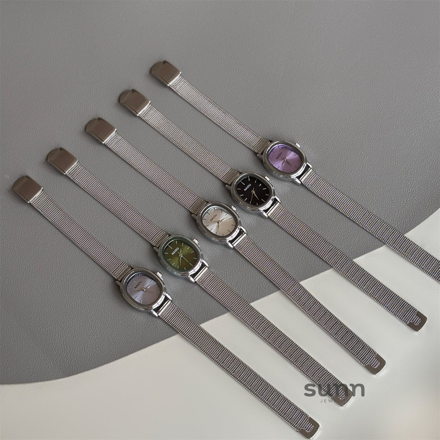 Ainara Retro Mesh Watch [KAFR3YWB]