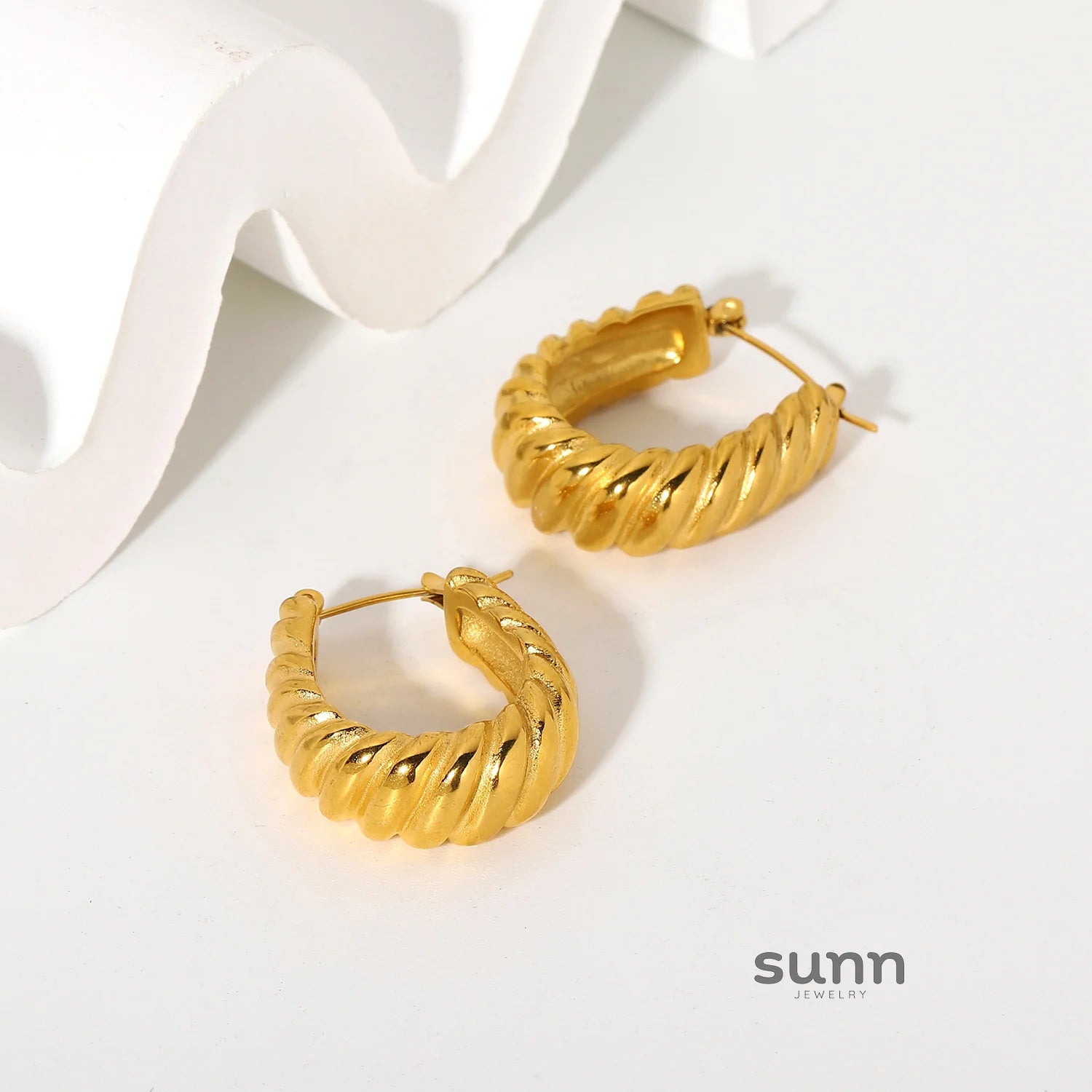 Aine Croissant Hoop Earrings