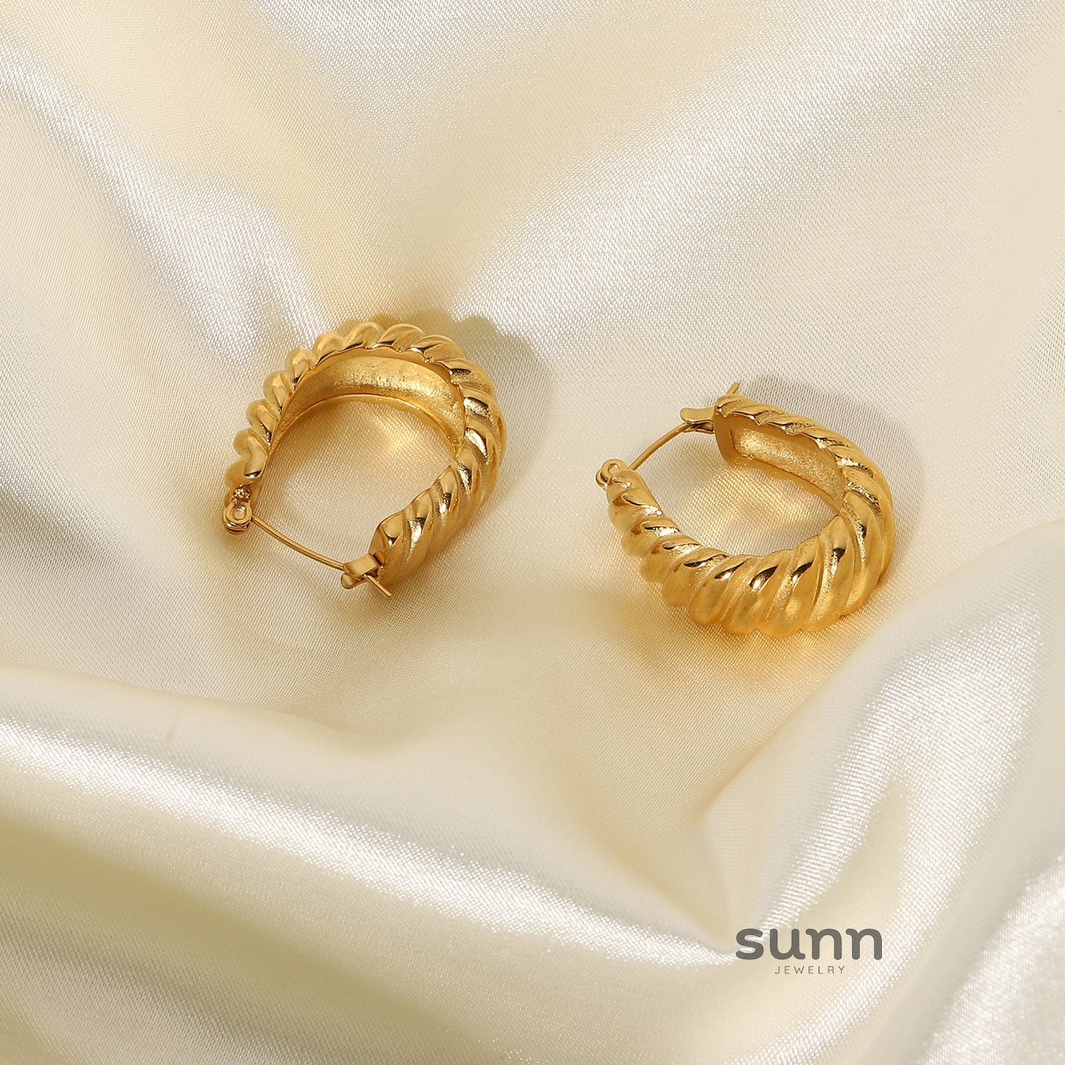 Aine Croissant Hoop Earrings