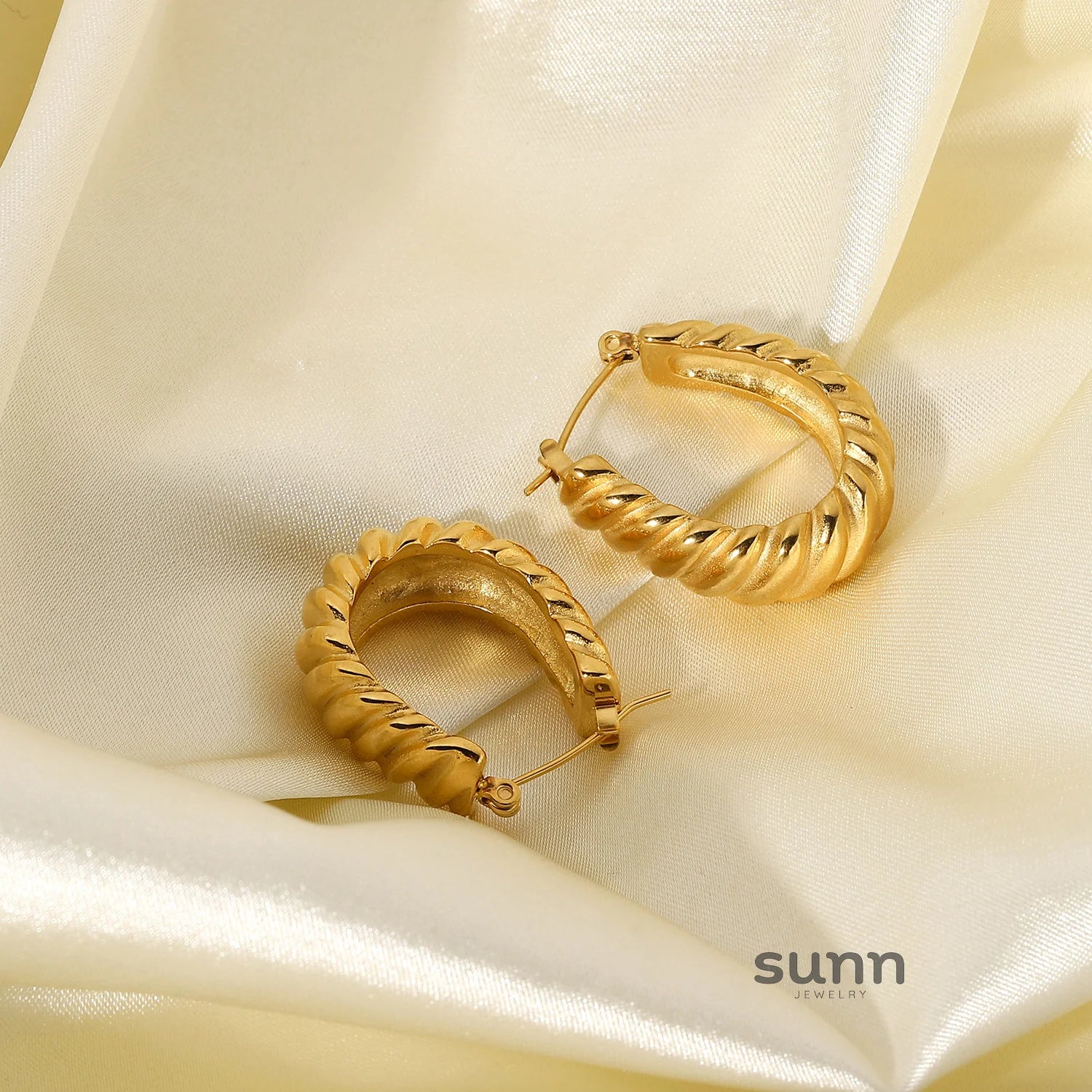 Aine Croissant Hoop Earrings