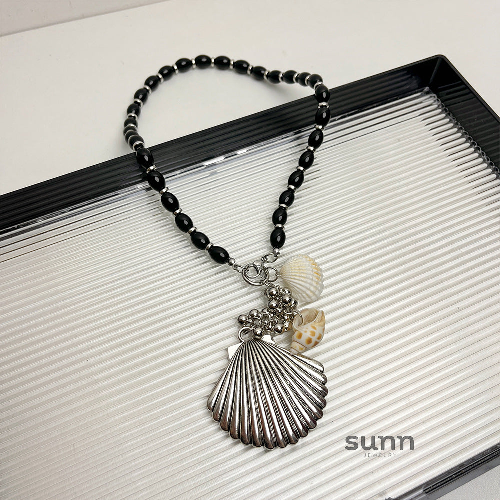 Ainslie Mother-of-Pearl Grape Necklace [WYITFE8C]