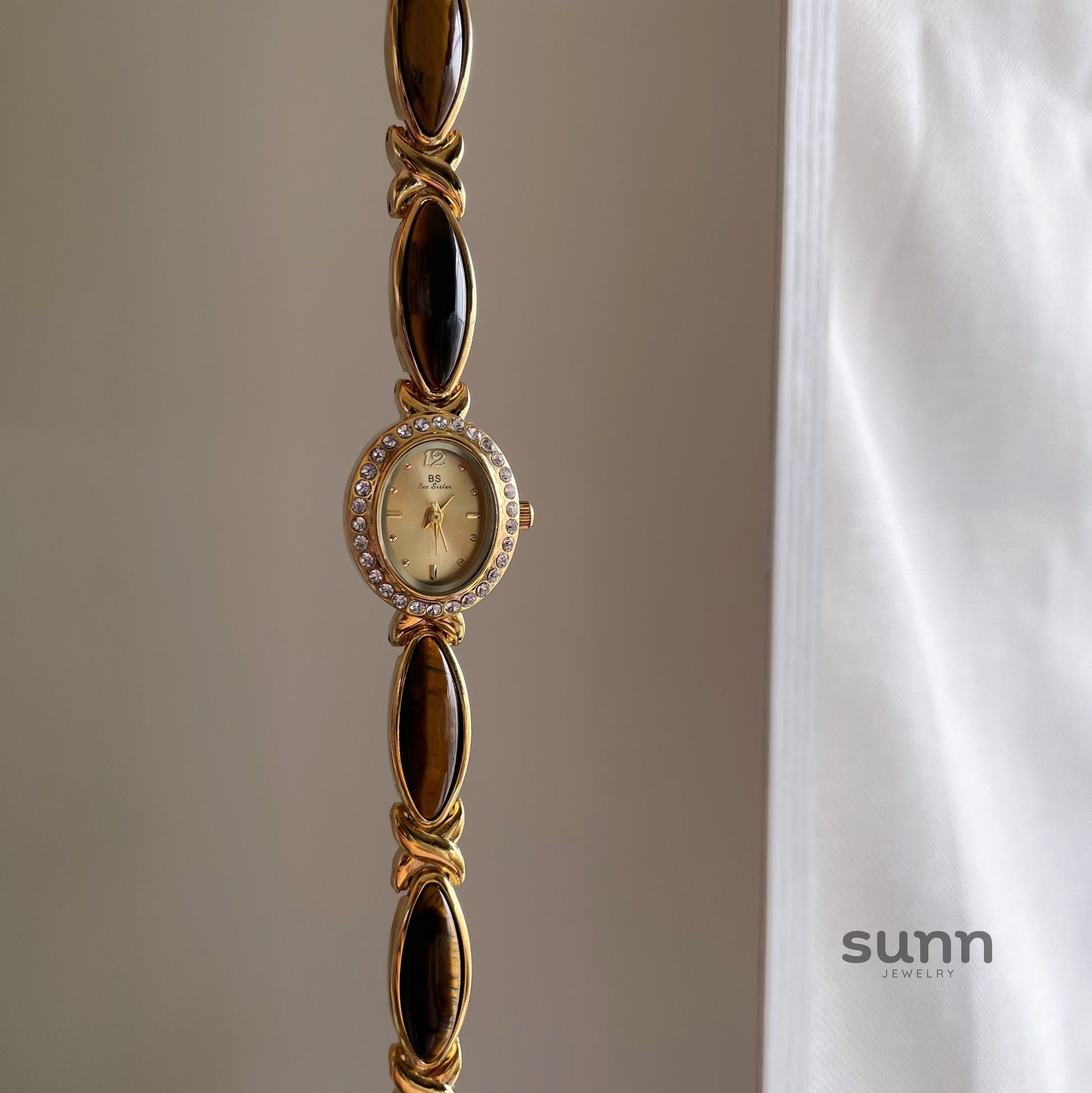Ainslie Refined Bracelet Watch [QBASGG7G]